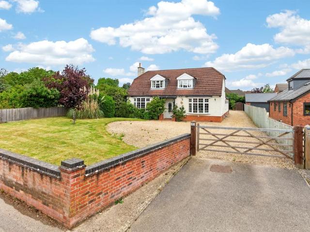 House for sale in Barholm, Lincolnshire