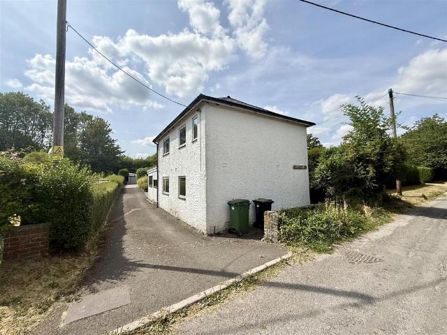 House for sale in Bishops Cannings, Wiltshire