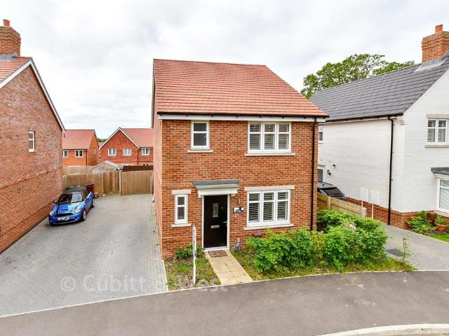 House for sale in Chichester, Littlecote
