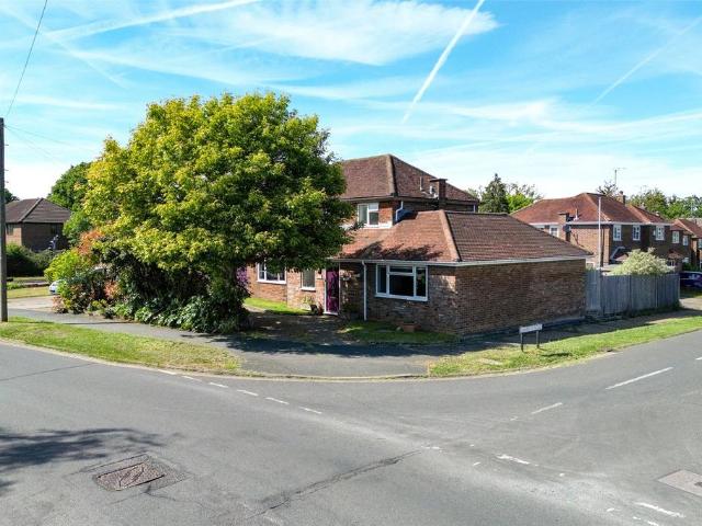 House for sale in Perryfields, West Sussex