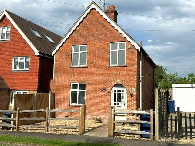House for sale in Woolmer Hill, Fole