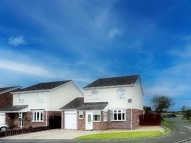 House for sale in Holystone, North Tyneside