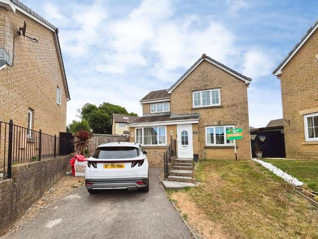 House for sale in Sarn, Wales