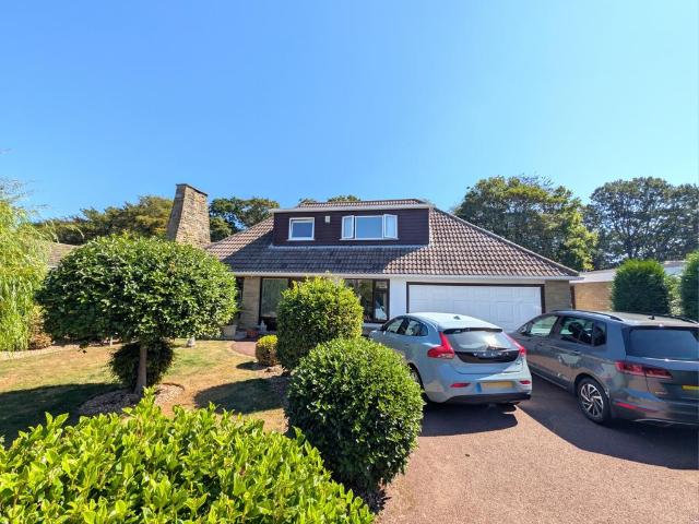 House for sale in Seacroft, Belleau