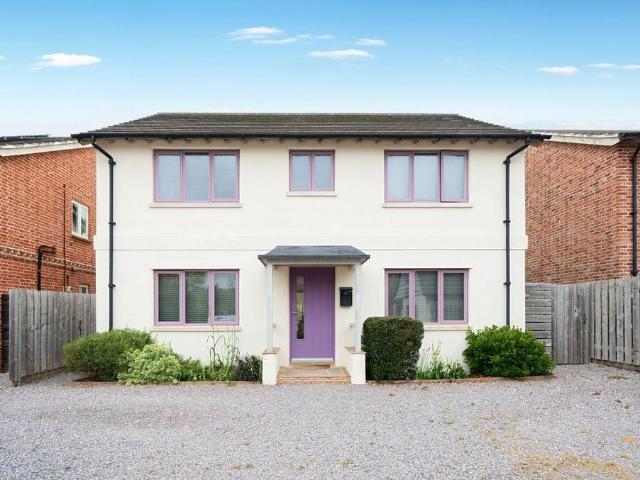 House for sale in Barton Stacey, Hampshire