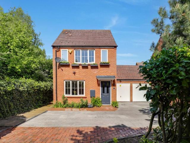 House for sale in Barton In Fabis, East Midlands
