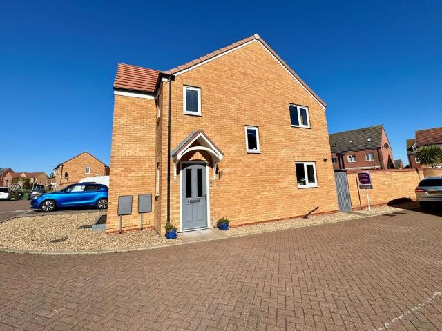 House for sale in Cardea, Peterborough