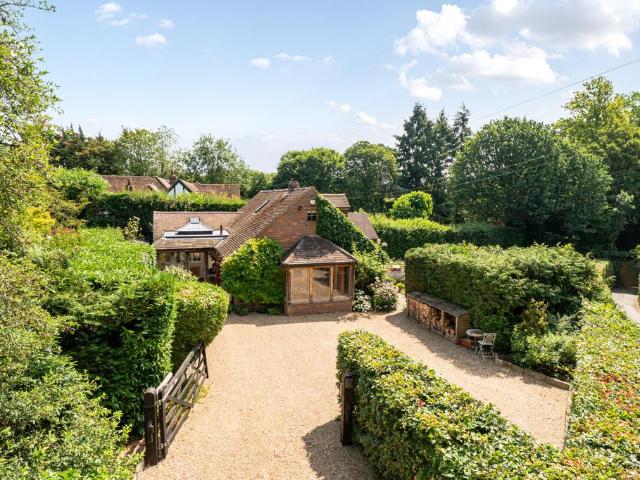 House for sale in Penn, Forty Green