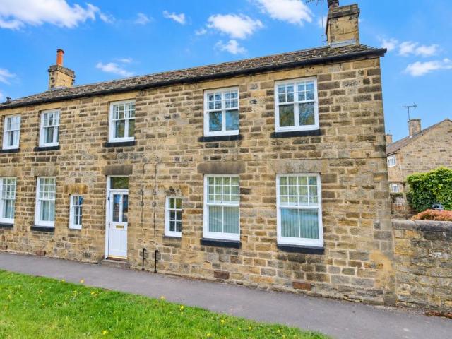 House for sale in Harewood, Leeds