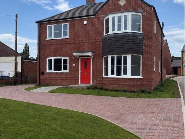 House for sale in Gun Hill, Warwickshire