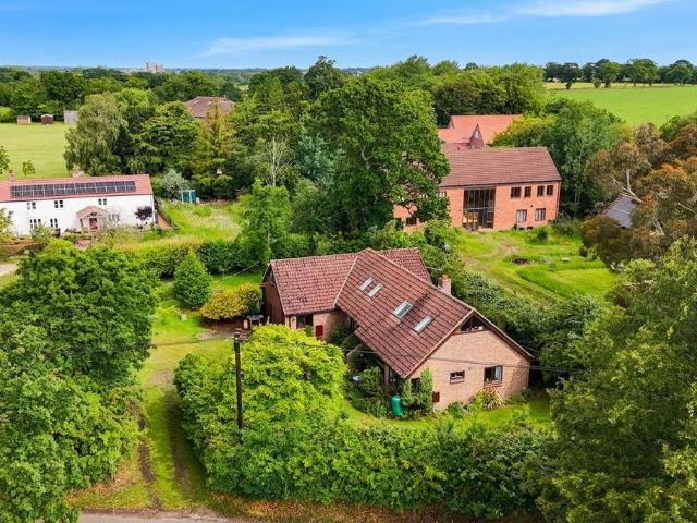 House for sale in Limpenhoe, Crostwick