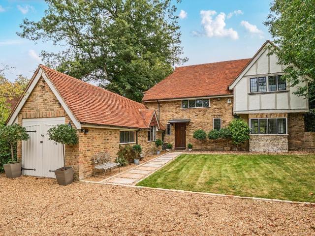 House for sale in Esher Place, Elmbridge