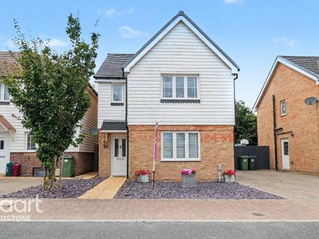 House for sale in Midway, Kent