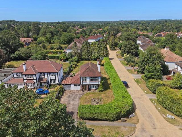 House for sale in Pachesham Park, Surrey