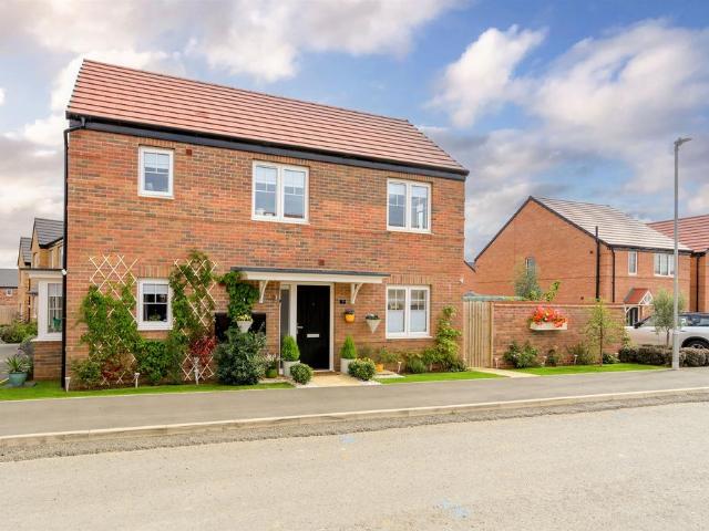 House for sale in Desborough, North Northamptonshire