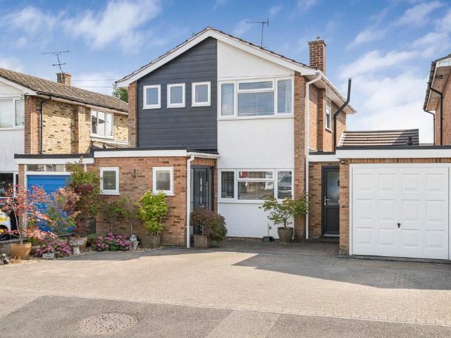 House for sale in Great Kingshill, Buckinghamshire