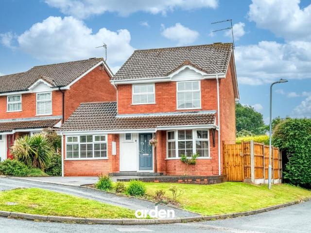 House for sale in Redditch, Worcestershire