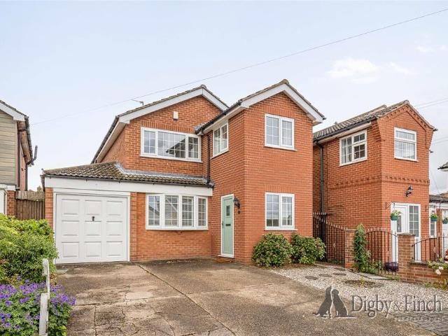 House for sale in Barton In Fabis, East Midlands