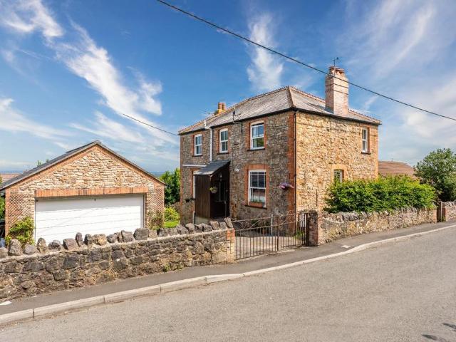 House for sale in Banwell, Golling