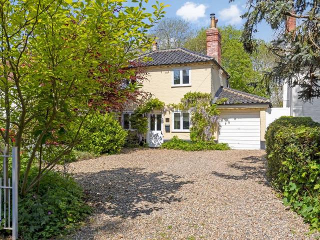 House for sale in Brooke, Burgh St Peter