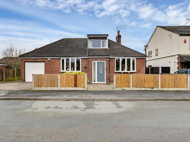 House for sale in Haslington