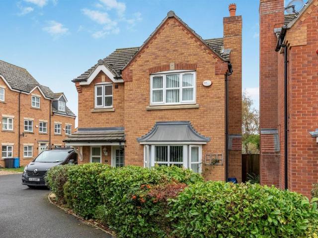 House for sale in Desborough, North Northamptonshire