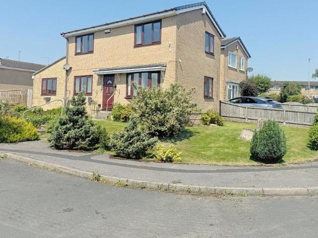 House for sale in Buttershaw, West Yorkshire