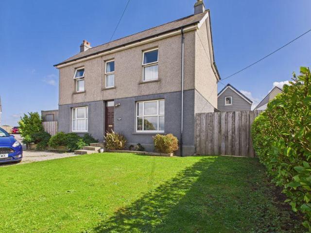 House for sale in Mount Ambrose, Cornwall