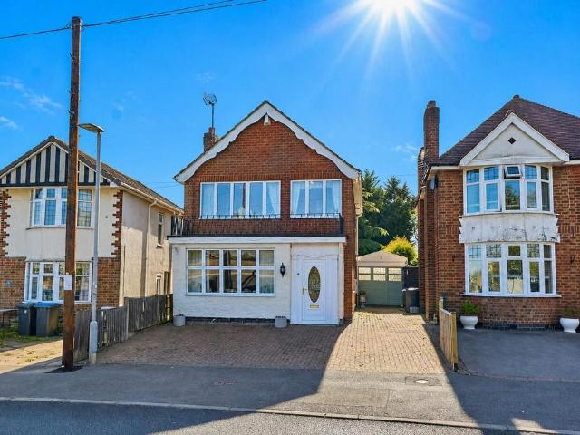 House for sale in Barwell, Barton