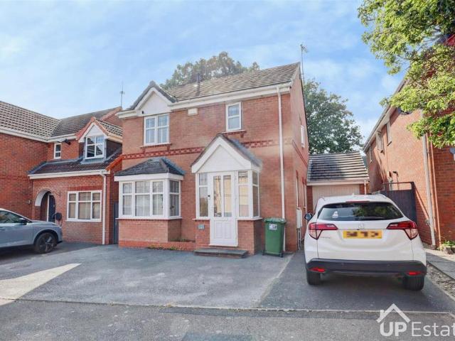 House for sale in Bedworth Heath, Camp Hill
