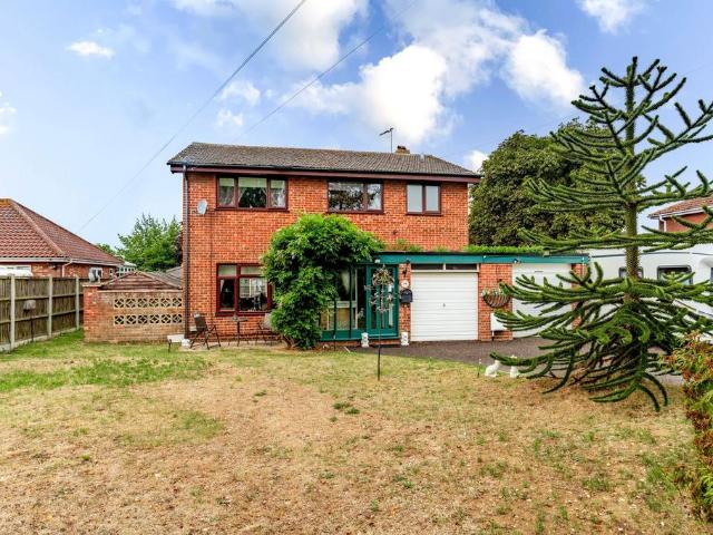 House for sale in Stokesby, Norfolk