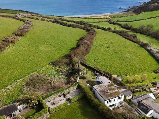House for sale in St Keverne, Cornwall