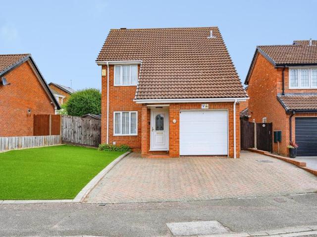 House for sale in Bramingham Park, Luton