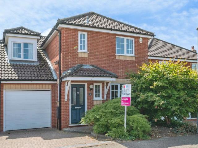 House for sale in Crostwick, Norfolk