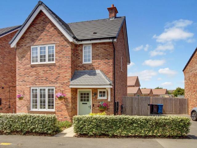 House for sale in Barton In Fabis, East Midlands