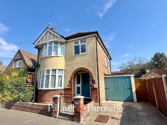 House for sale in Clacton-on-Sea, Tendring