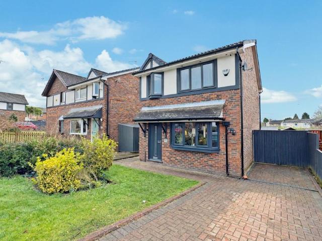 House for sale in Daisy Hill, Lee Bank