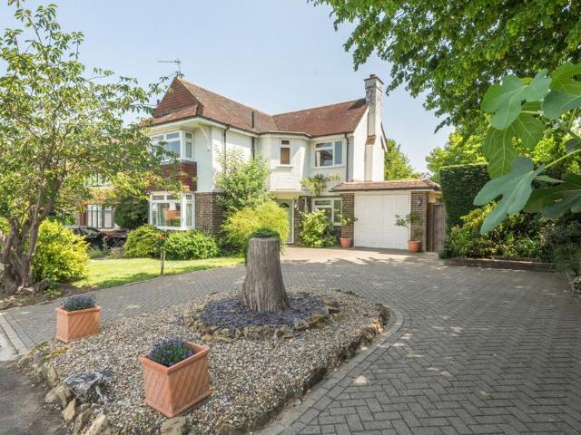 House for sale in Sandown Park, Kent