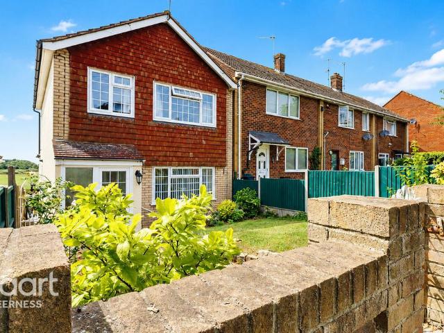 House for sale in Sheerness, Oad Street