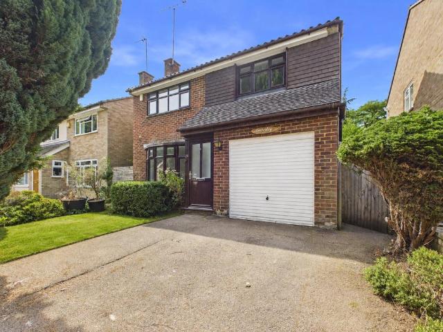 House for sale in Sunningdale, Windsor and Maidenhead