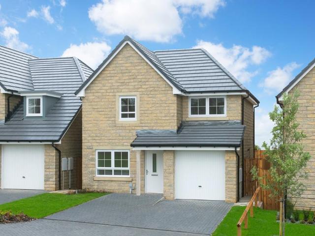 House for sale in Chickenley, Dewsbury