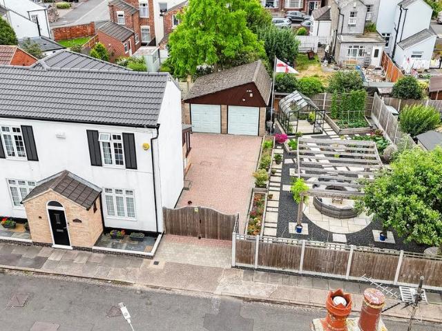 House for sale in Caldermill, East Midlands