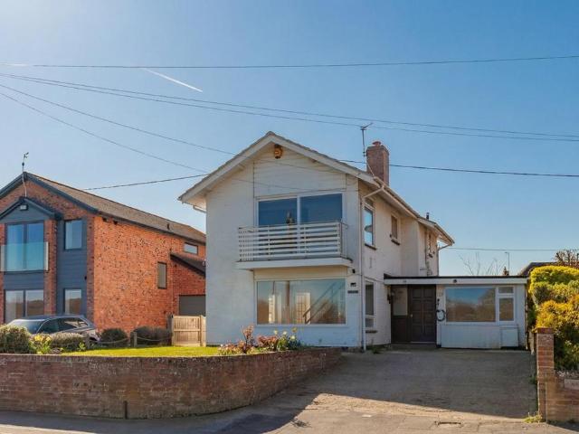 House for sale in Caldecott, Dromore