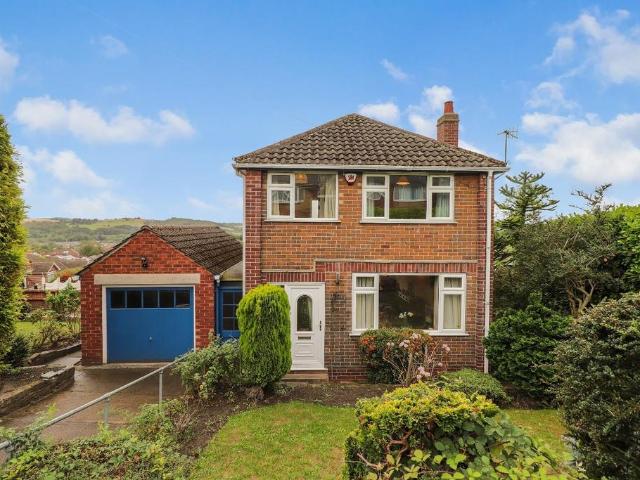 House for sale in Hoyland, South Yorkshire