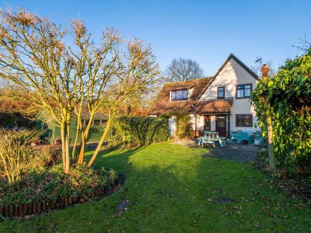House for sale in Bedingfield, Suffolk