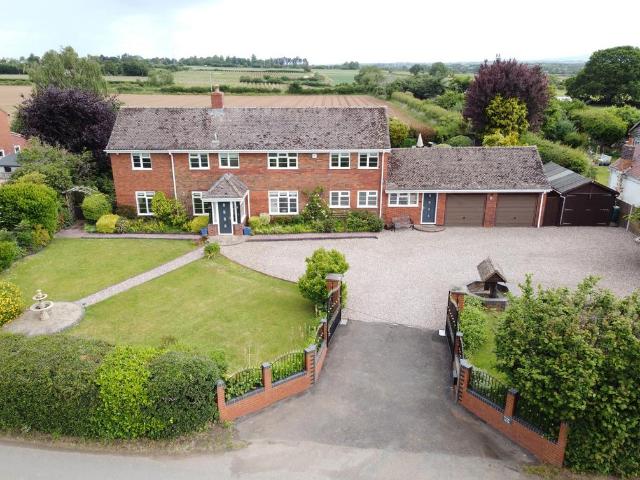 House for sale in Norchard, Crookhill