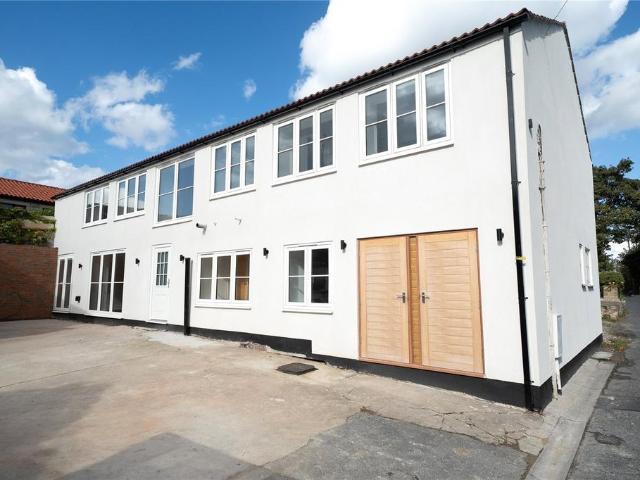 House for sale in Barwick in Elmet, Leeds