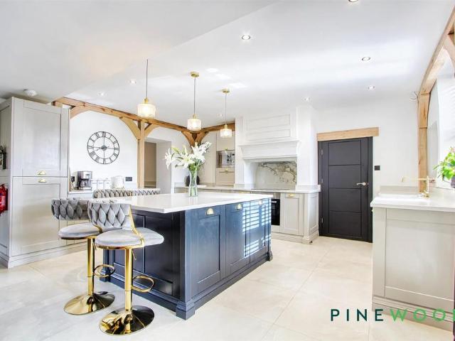 House for sale in Shirland and Higham CP, Brackenfield