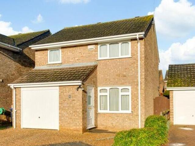 House for sale in Northampton, Northamptonshire