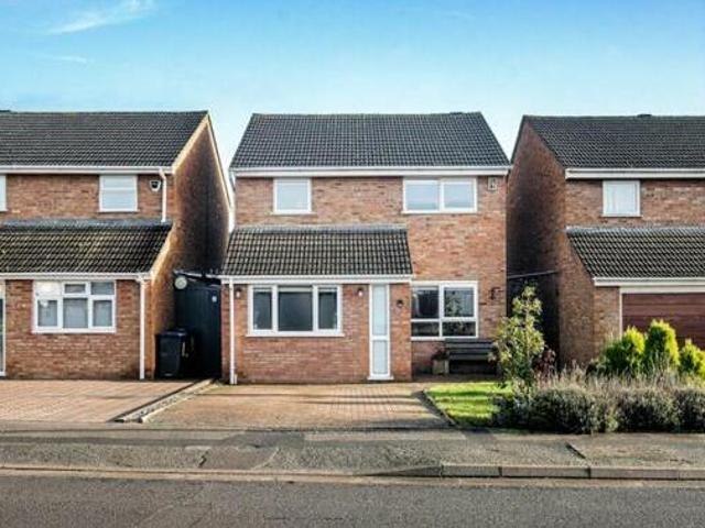 House for sale in Northampton, Northamptonshire